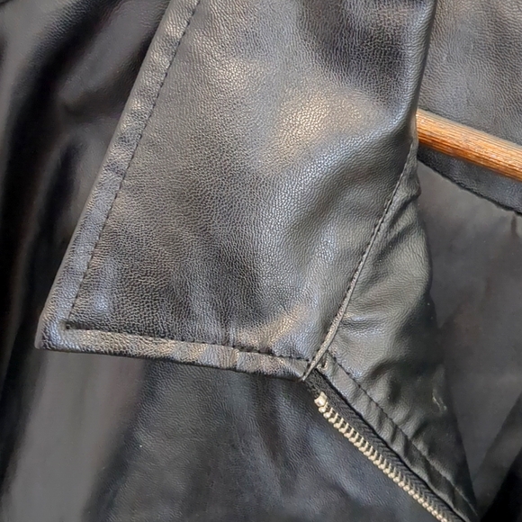 Black Faux Leather Jacket 4X - Picture 8 of 12